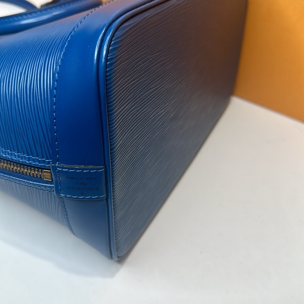 Louis Vuitton Blue Epi Alma Bag - Picture 7 of 11